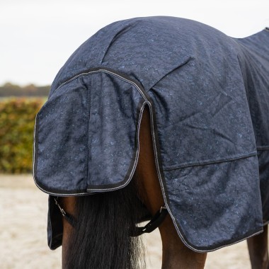 Couverture d’hiver 1200D 150 g avec Cou de Couverture – QHP