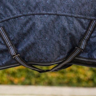 Couverture d’hiver 1200D 150 g avec Cou de Couverture – QHP